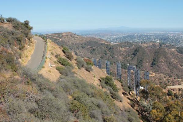 Burbank Peak Trail and Aileen Getty Ridge Trail to the Hollywood Sign